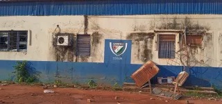 cote-divoire-des-manifestants-en-colere-saccagent-le-commissariat-du-2e-arrondissement-de-police-dabengourou