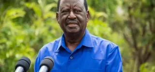 deces-de-lex-premier-ministre-kenyan-raila-odinga-en-inde