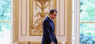 france-lecornu-echappe-a-une-censure
