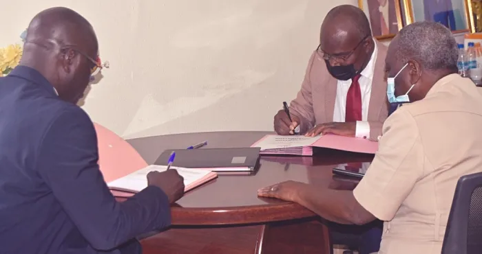 developpement-de-lindustrie-culturelle-le-burida-signe-dimportants-accords-avec-des-mairies