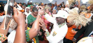 presidentielle-2025-adama-bictogo-mobilise-les-femmes-et-les-jeunes-du-rhdp-a-ficgayo