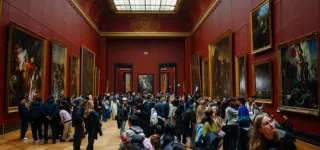 fermeture-ce-dimanche-du-musee-du-louvre-suite-a-un-cambriolage
