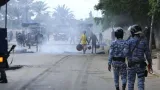 manifestations a linterieur du pays le siege de la cei locale de yamoussoukro incendie