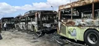 transport-urbain-un-incendie-ravage-treize-bus-a-la-sotra