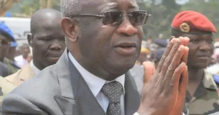 retrait-de-gbagbo-de-la-vie-politique-active-debordo-leekunfa-et-plusieurs-ivoiriens-rendent-hommage-a-opah-la-nation