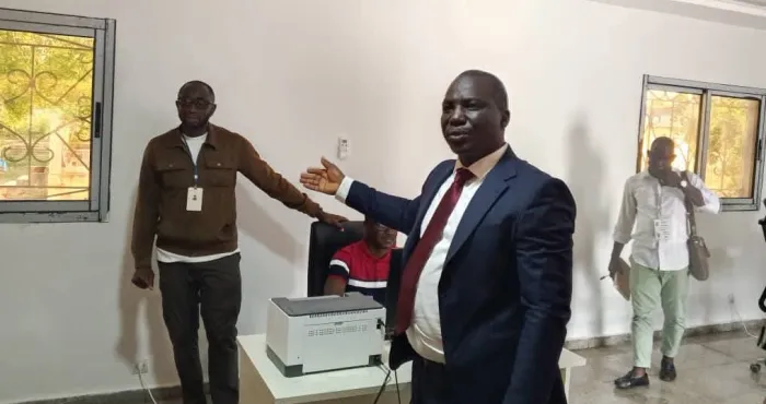 incendie-de-son-siege-la-cei-insiste-le-processus-electoral-se-deroulera-normalement-a-yamoussoukro