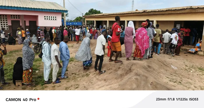 presidentielle-2025-pres-de-9-millions-divoiriens-attendus-ce-samedi-dans-11-906-bureaux-de-votes