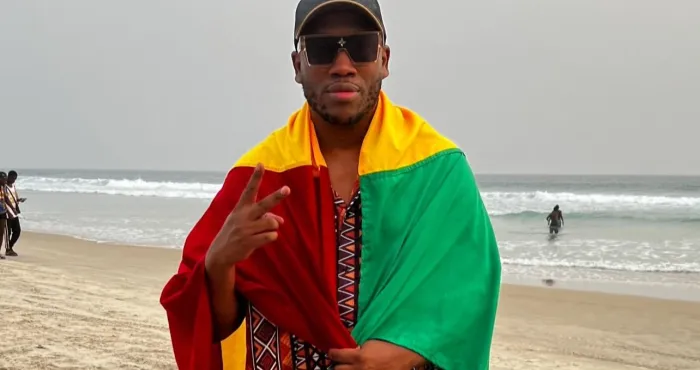 mokobe-lance-un-message-despoir-et-de-solidarite-au-peuple-malien-touche-par-la-penurie-de-carburant