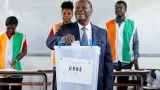 presidentielle 2025 alassane ouattara se felicite du climat de paix du scrutin et exhorte les ivoiriens a accomplir leur devoir civique
