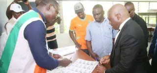 presidentielle-don-mello-a-vote-au-lycee-sainte-marie-a-sa-sortie-du-vote-la-colere-peut-sexprimer-a-travers-les-urnes