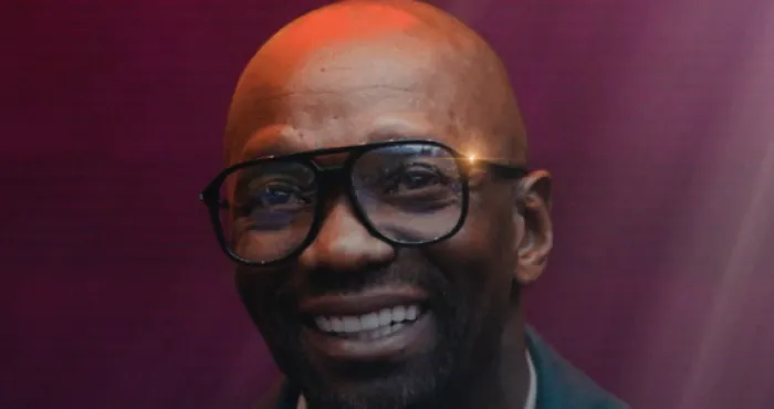 lex-international-francais-claude-makelele-integre-le-jury-de-lelection-miss-univers-2025