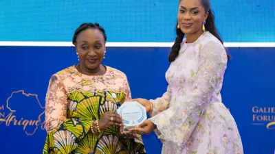 forum-galien-afrique-2025-dr-raymonde-goudou-coffie-recoit-plusieurs-prix-a-dakar