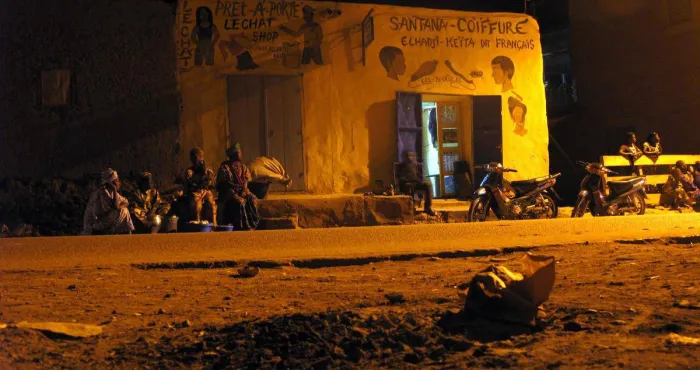 penurie-de-carburant-au-mali-mopti-plongee-dans-le-noir