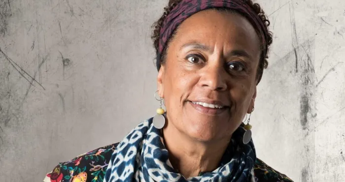 le-prix-ivoire-2025-decerne-a-livoirienne-veronique-tadjo-pour-son-roman-je-remercie-la-nuit