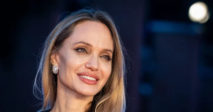 angelina-jolie-dit-tout-sur-sa-visite-en-ukraine