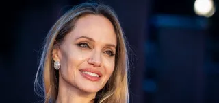 angelina-jolie-dit-tout-sur-sa-visite-en-ukraine