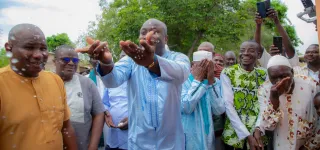 boundiali-david-fofana-offre-un-forage-au-quartier-de-kabada