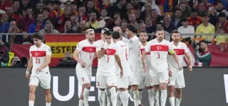 eliminatoires-mondial-en-espagne-la-turquie-victime-dun-vol-de-plus-de-300-000-euros-dans-son-vestiaire