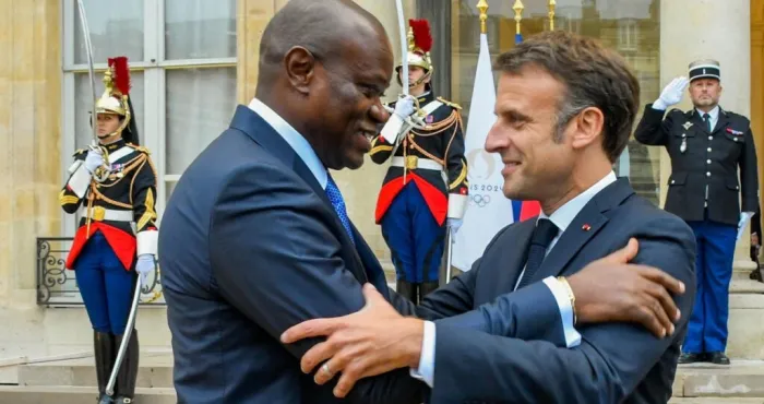emmanuel-macron-sadressant-aux-gabonais-fierte-daccompagner-ce-nouveau-gabon