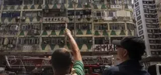 incendie-meurtrier-a-hong-kong-36-morts-et-279-personnes-portees-disparus