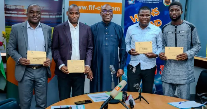 football-division-3-la-fif-recompense-les-meilleurs-acteurs-de-la-phase-aller