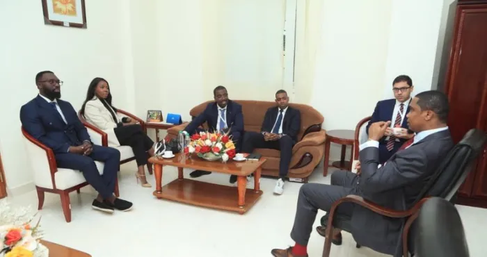 cameroun-etoo-reelu-a-la-tete-de-la-fecafoot-pour-un-2eme-mandat-malgre-le-veto-du-ministere-des-sports