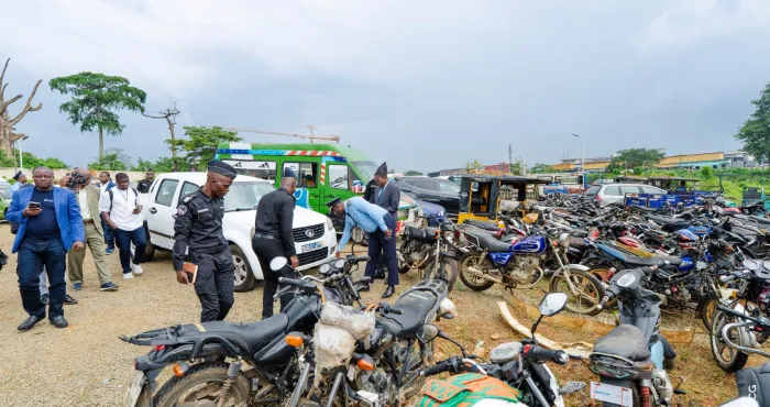 operation-epervier-2025-la-police-deploie-les-grands-moyens-pour-securiser-la-fin-dannee