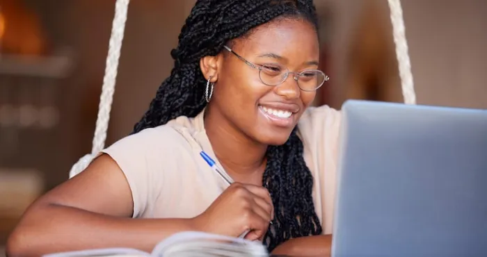 enseignement-technique-et-professionnel-entree-en-vigueur-des-cours-en-ligne