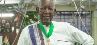 patheo-eleve-au-rang-de-commandeur-dans-lordre-du-merite