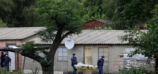 afrique-du-sud-fusillade-meurtriere-pres-de-pretoria-12-personnes-tuees-dans-un-bar