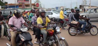 interdiction-des-motocyclistes-a-abidjan-une-organisation-interpelle-cisse-bacongo