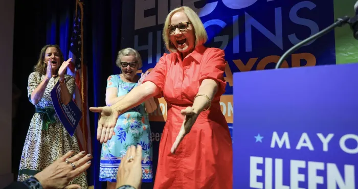 etats-unis-eileen-higgins-une-democrate-remporte-la-mairie-de-miami