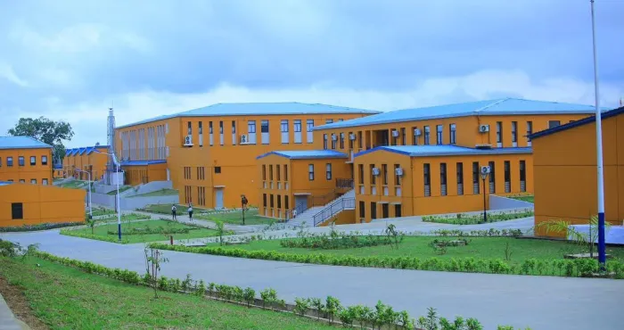 inauguration-du-lycee-technique-danyama