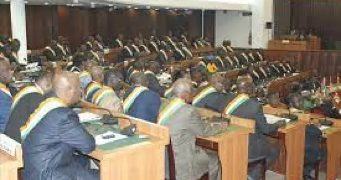 legislatives-2025-la-cei-organise-une-formation-sur-le-mode-operatoire