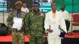 le-general-lassina-doumbia-met-ses-hommes-en-haleine