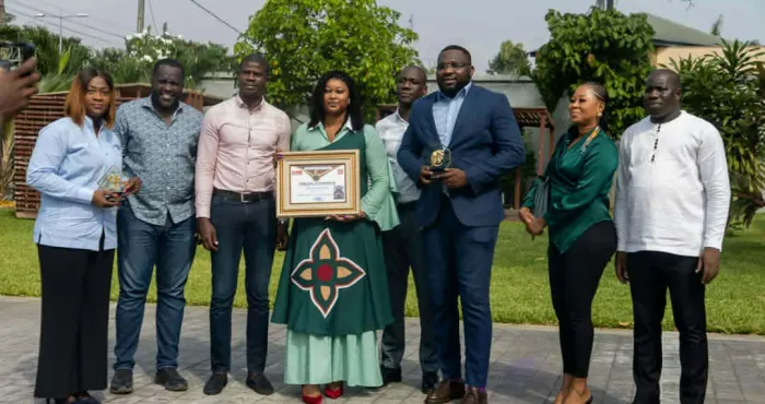 awards-de-leconomie-2025-un-groupe-du-secteur-du-btp-distingue-pour-son-leadership-et-son-impact-en-cote-divoire