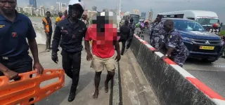 un-homme-tente-de-se-donner-la-mort-sur-le-pont-de-gaule