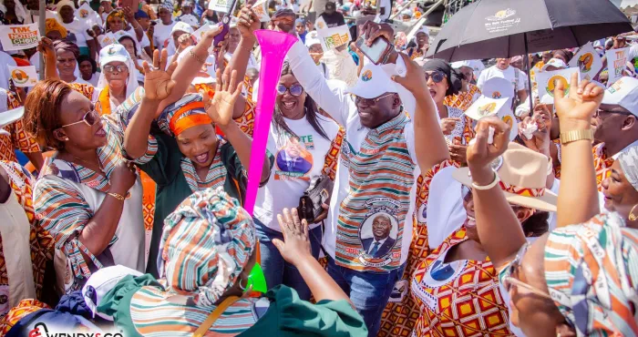 les-femmes-plient-le-match-en-faveur-de-tiemoko-meyliet-kone
