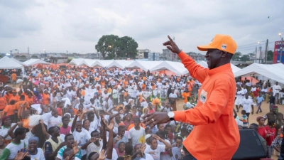 yopougon-bictogo-confiant-boucle-en-fanfare