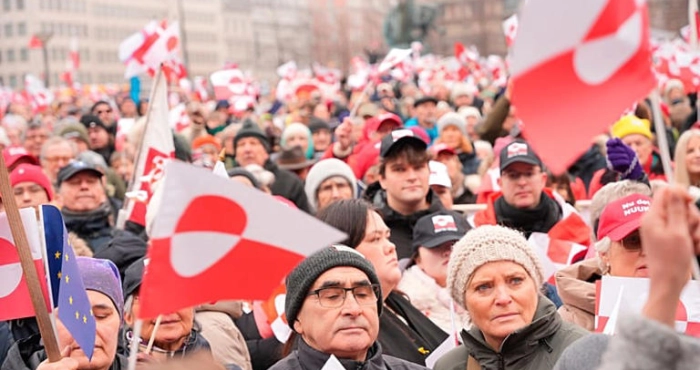 copenhague-des-milliers-de-danois-ont-manifeste-contre-trump