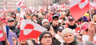 copenhague-des-milliers-de-danois-ont-manifeste-contre-trump
