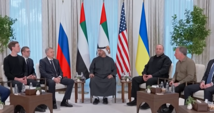 negociations-a-abou-dhabi-un-dialogue-qualifie-de-constructif-entre-moscou-washington-et-kiev