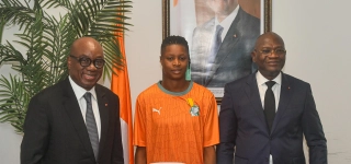 football-feminin-habibou-ouedraogo-elevee-au-rang-de-chevalier-de-lordre-du-merite-sportif-ivoirien