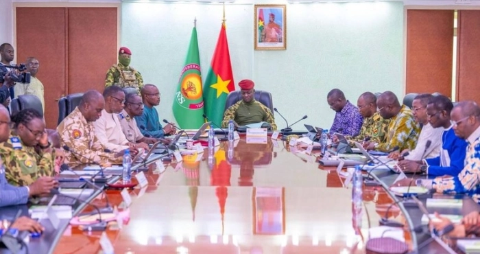 burkina-faso-coup-de-tonnerre-politique-tous-les-partis-dissous