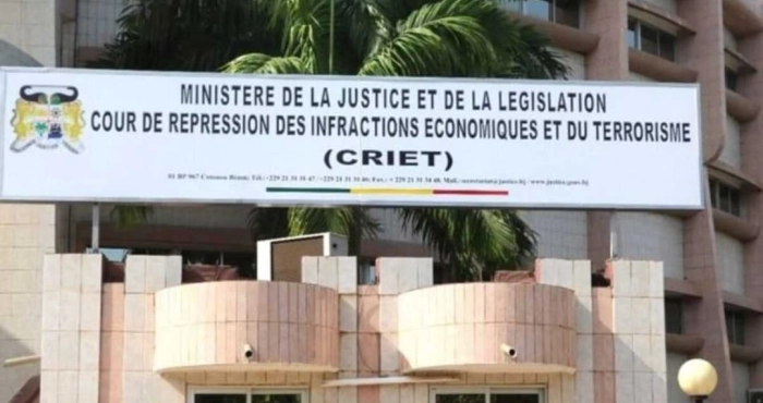 abus-de-confiance-un-homme-poursuivi-pour-avoir-detourne-pres-de-7-millions-de-son-defunt-ami