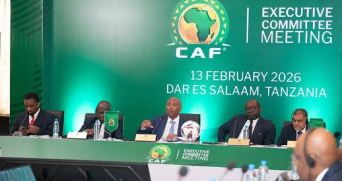 caf-motsepe-durcit-le-ton-et-envisage-une-can-elargie-a-28-selections