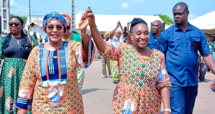 dr-raymonde-goudou-coffie-recoit-le-soutien-des-femmes-du-rhdp