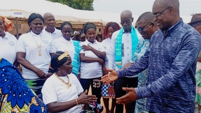 bouake-les-presidents-des-jeunes-et-des-femmes-du-canton-pepressou-investis