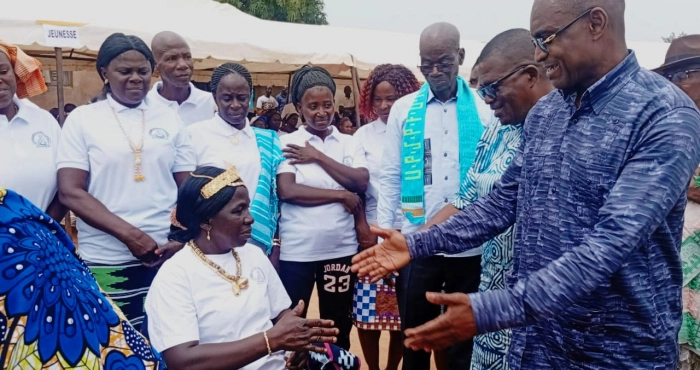 bouake-les-presidents-des-jeunes-et-des-femmes-du-canton-pepressou-investis