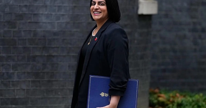 royaume-uni-londres-durcit-sa-politique-4-pays-interdits-de-visas-etudiants